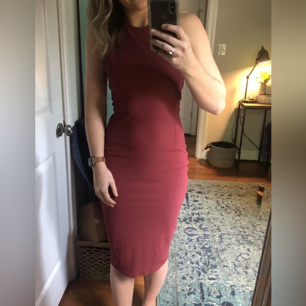 Lululemon Brunch and Back Dress – Size 8 (Chianti)